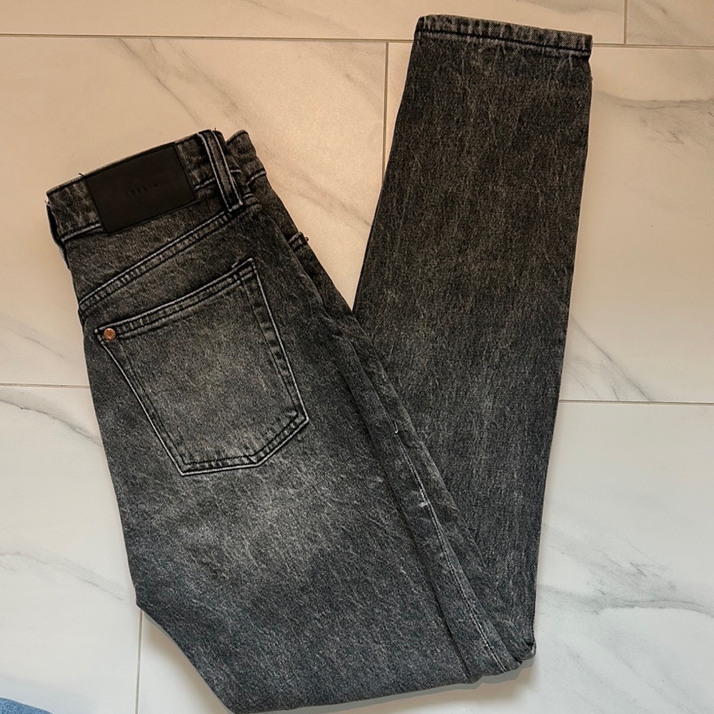 H&M Black Straight Leg Jeans with Vintage Appeal